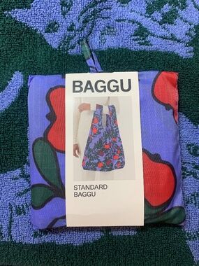 NWT Baggu Standard Reusable Bag (Apple Tree)